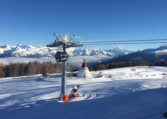 Ski-in, Ski-out 4, *